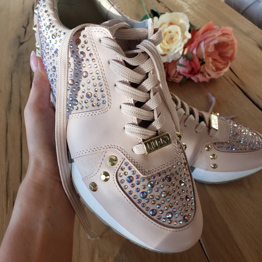 Swarovski sparkles Sneakers